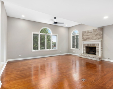 1829 Wilmette Avenue - Photo Thumbnail 6