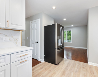 1829 Wilmette Avenue - Photo Thumbnail 14