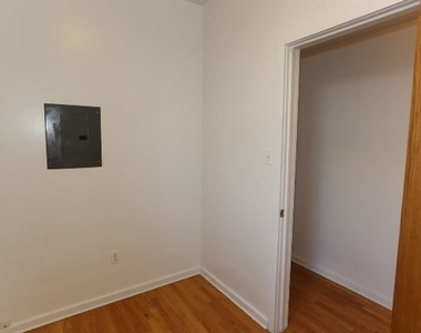 1401 N Bosworth Avenue - Photo Thumbnail 15