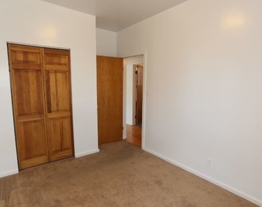 1401 N Bosworth Avenue - Photo Thumbnail 13