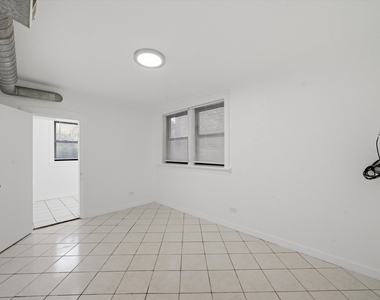 2448 N Keeler Avenue - Photo Thumbnail 3