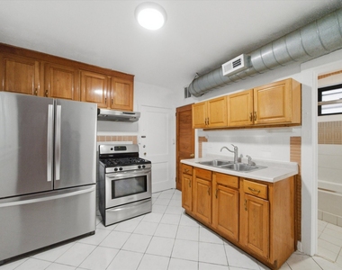 2448 N Keeler Avenue - Photo Thumbnail 5