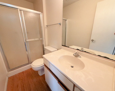 1360 Brook Street - Photo Thumbnail 5