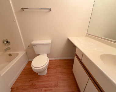 1360 Brook Street - Photo Thumbnail 7