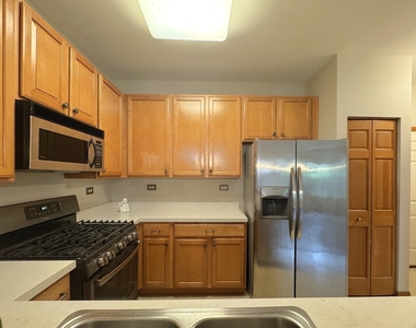 2460 Georgetown Circle - Photo Thumbnail 5
