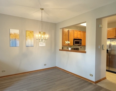 2460 Georgetown Circle - Photo Thumbnail 4