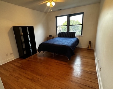 1711 W Jarvis Avenue - Photo Thumbnail 20