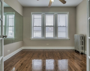2450 W Addison Street - Photo Thumbnail 10