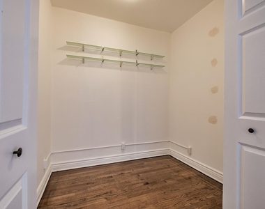 2450 W Addison Street - Photo Thumbnail 7
