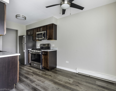 1305 E Turtle Creek Circle - Photo Thumbnail 7