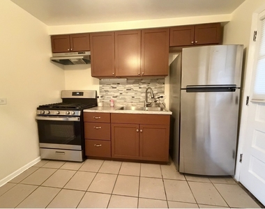 2033 W 111th Street - Photo Thumbnail 5