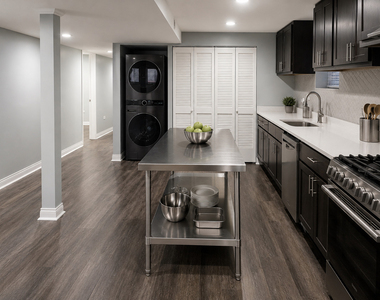 6601 W Cornelia Avenue - Photo Thumbnail 8
