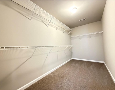 2838 Village Park Bend - Photo Thumbnail 31