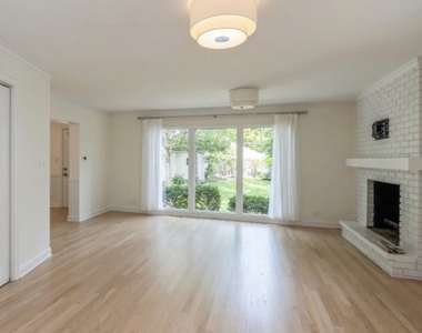 1220 Chestnut Street - Photo Thumbnail 5