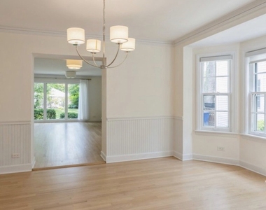 1220 Chestnut Street - Photo Thumbnail 2