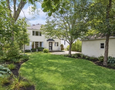 1220 Chestnut Street - Photo Thumbnail 10