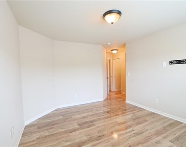 2236 Caledonia Drive - Photo Thumbnail 34