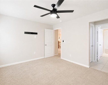 2236 Caledonia Drive - Photo Thumbnail 26