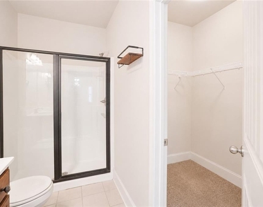 2236 Caledonia Drive - Photo Thumbnail 21