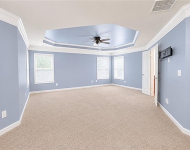 2236 Caledonia Drive - Photo Thumbnail 29