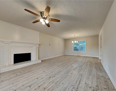 1555 Rose Pointe Drive - Photo Thumbnail 1