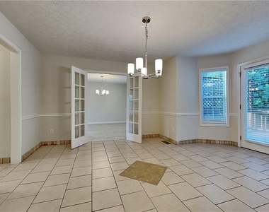 1555 Rose Pointe Drive - Photo Thumbnail 4