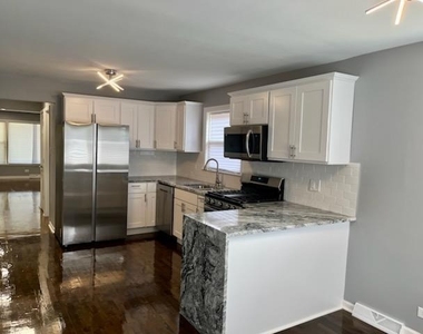 9334 S Paxton Avenue - Photo Thumbnail 19