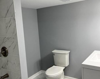 9334 S Paxton Avenue - Photo Thumbnail 16