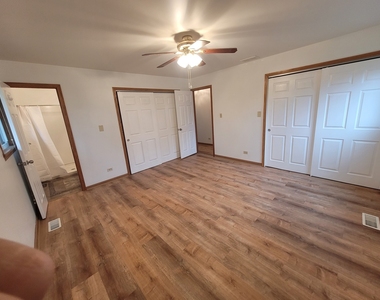 364 N Everett Drive - Photo Thumbnail 13