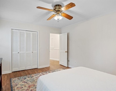 14605 Cogburn Road - Photo Thumbnail 14