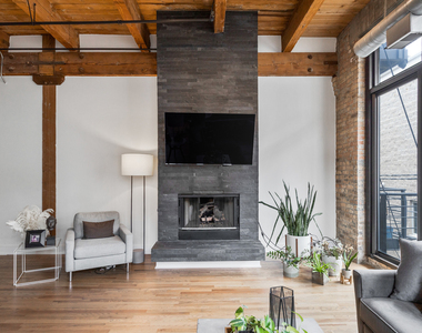 2300 W Wabansia Avenue - Photo Thumbnail 7
