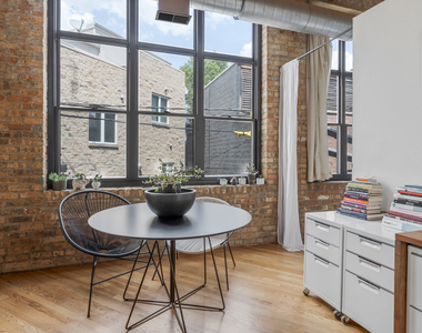 2300 W Wabansia Avenue - Photo Thumbnail 9