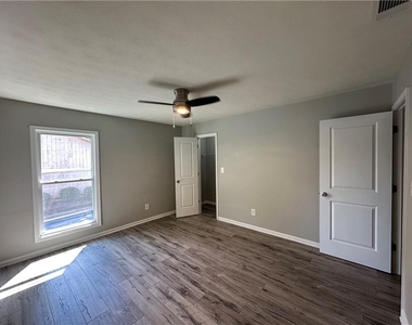 2340 Beaver Ruin Road - Photo Thumbnail 26