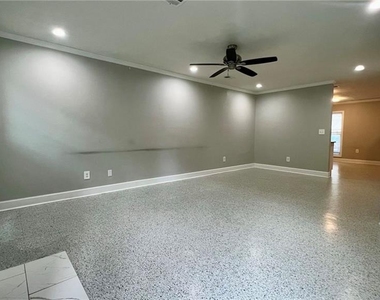2340 Beaver Ruin Road - Photo Thumbnail 10