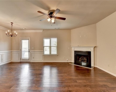 2520 Morgan Chase Drive - Photo Thumbnail 5