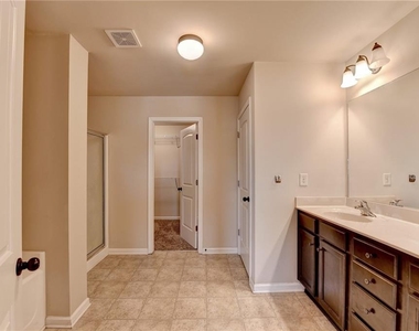2520 Morgan Chase Drive - Photo Thumbnail 10