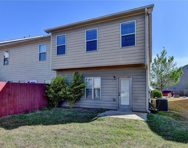 2520 Morgan Chase Drive - Photo Thumbnail 16