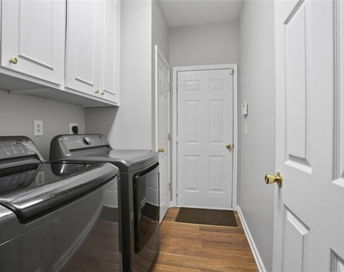 2643 Whispering Pines Drive - Photo Thumbnail 11