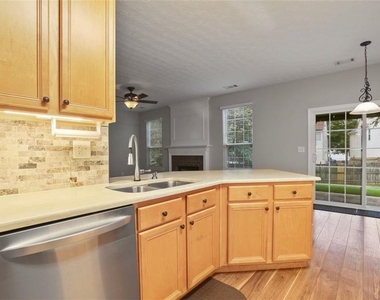 2643 Whispering Pines Drive - Photo Thumbnail 7