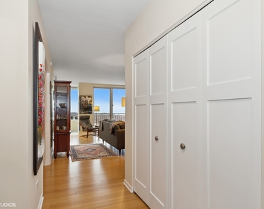 807 Davis Street - Photo Thumbnail 1