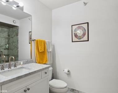 807 Davis Street - Photo Thumbnail 22