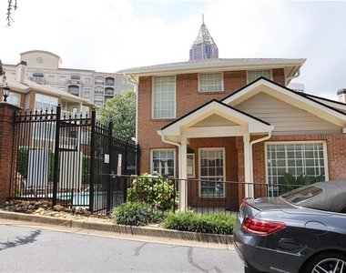200 Renaissance Parkway Ne - Photo Thumbnail 12