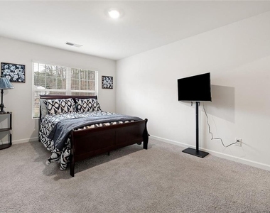 1396 Sweetshrub Place - Photo Thumbnail 12