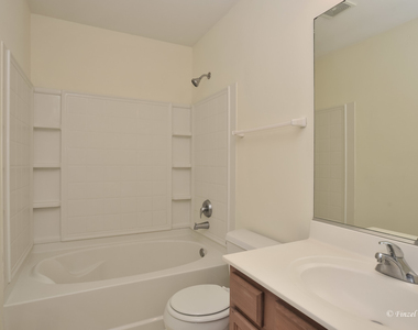 923 Emerald Drive - Photo Thumbnail 14
