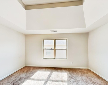 157 Daisy Circle - Photo Thumbnail 8