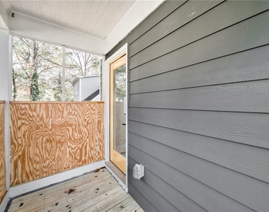 1683 Kenmore Street Sw - Photo Thumbnail 33