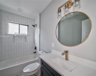1683 Kenmore Street Sw - Photo Thumbnail 27