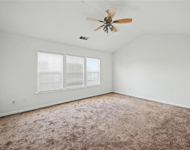 8330 Grenadier Trail - Photo Thumbnail 13