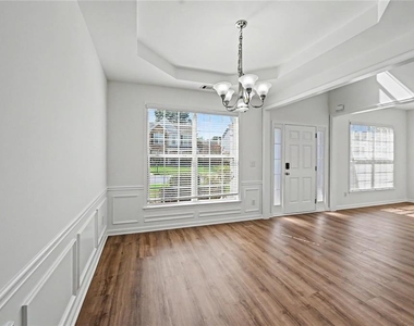 8330 Grenadier Trail - Photo Thumbnail 5