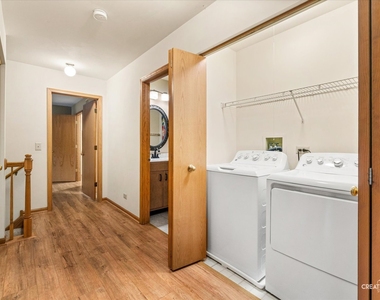 920 Fairfax Court - Photo Thumbnail 19
